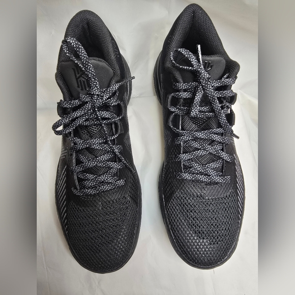 Nike Kyrie Flytrap V5 Black/Cool Grey-Black Size 7.5 CZ4100-004. NEW - Picture 6 of 15